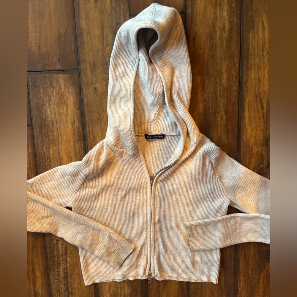 Brandy Melville Heathered Cropped Gray Zip-Up Hoodie